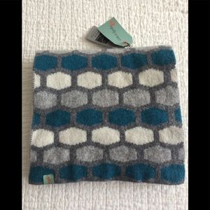 NWT Otto & Spike Australian made lambswool scarf